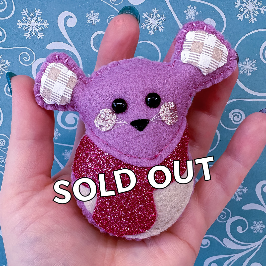 LIMITED EDITION! Collectable Hug -  Scarf Buddy Mouse Essential Oil Diffuser Plushie