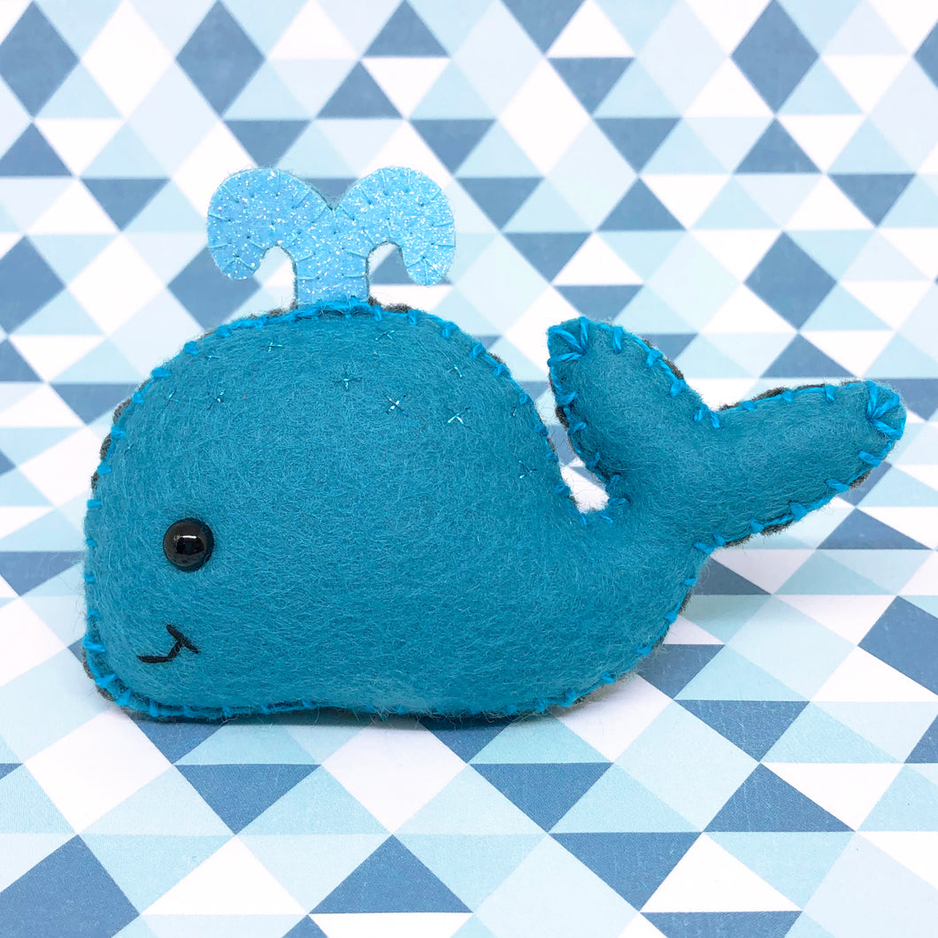 Whale Hug - Essential Oil Diffuser Plushie